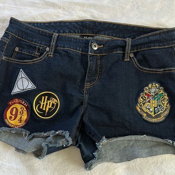 Harry Potter Denim Jean Shorts with Patches Dark Wash Plus Size 14 - Picture 2 of 12